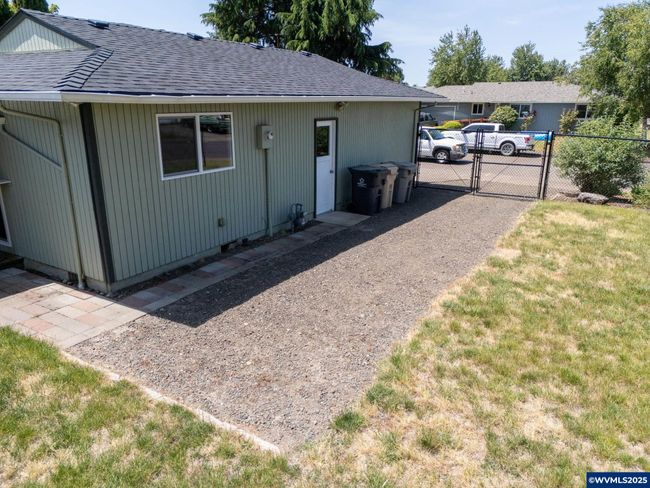 2005 Madison St Se, House other with 3 bedrooms, 2 bathrooms and null parking in Albany OR | Image 33