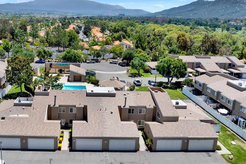 44552 La Paz Rd, Temecula, CA, 92592-2503 | Card Image