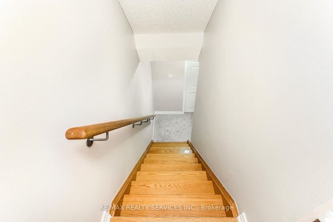 7 Mclaughlin Ave, House attached with 3 bedrooms, 3 bathrooms and 2 parking in Milton ON | Image 33
