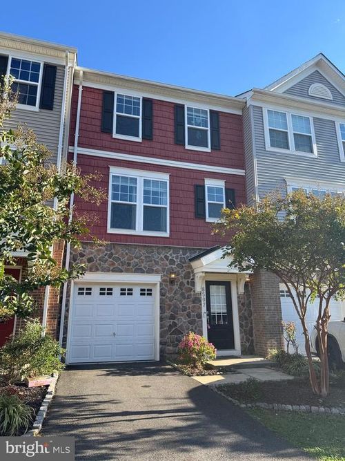 8507 Craggan Ln, MANASSAS, VA, 20109-4288 | Card Image