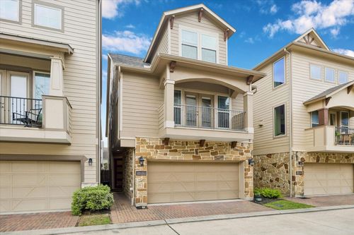 2611 Shady Woods Ln, Houston, TX, 77008-1472 | Card Image