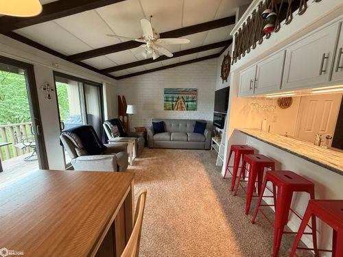 e18a-2700 N Shore Dr, Clear Lake, IA, 50428-1059 | Card Image