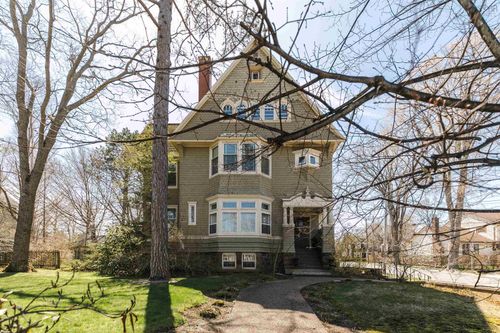 870 Young Ave, Halifax, NS, B3H2V7 | Card Image