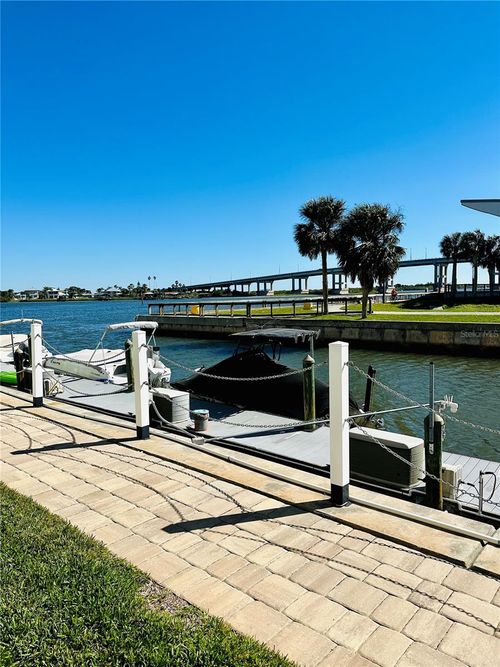 1090-101 N Riverside Drive, New Smyrna Beach, FL, 32168 | Card Image