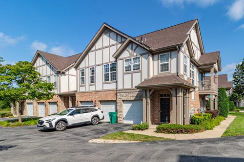 220-200 Rosehall Dr, Lake Zurich, IL, 60047-6250 | Card Image