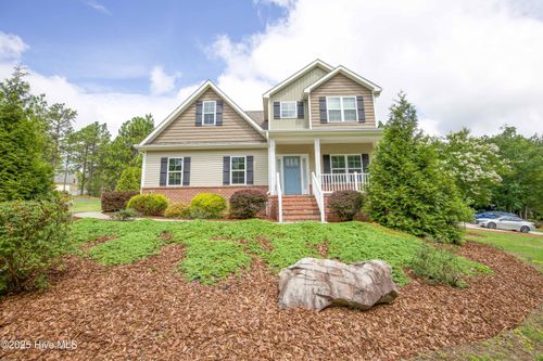 25 Forrest Dr, Pinehurst, NC, 28374-8041 | Card Image