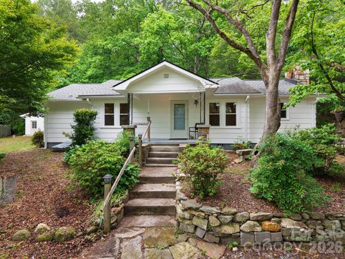 24 Piney Ridge Mountain Rd, Zirconia, NC, 28790-8870 | Card Image