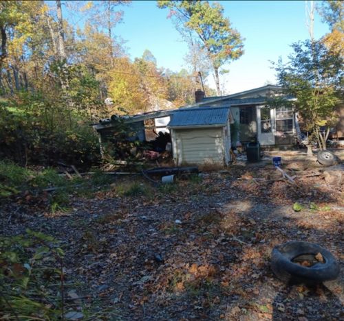 7829 Bending Oak Dr, Catawba, VA, 24070-2723 | Card Image