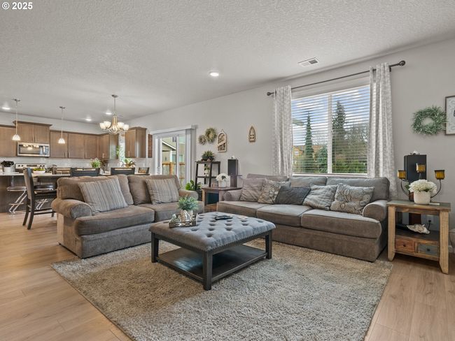 277 S 7 Th St, House other with 5 bedrooms, 3 bathrooms and 3 parking in Carlton OR | Image 14