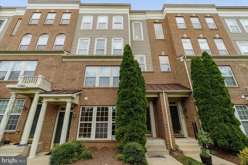 24-b-1794 Poolside Way, FREDERICK, MD, 21701-9355 | Card Image