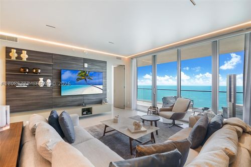 3102-18975 Collins Ave, Sunny Isles Beach, FL, 33160-2505 | Card Image
