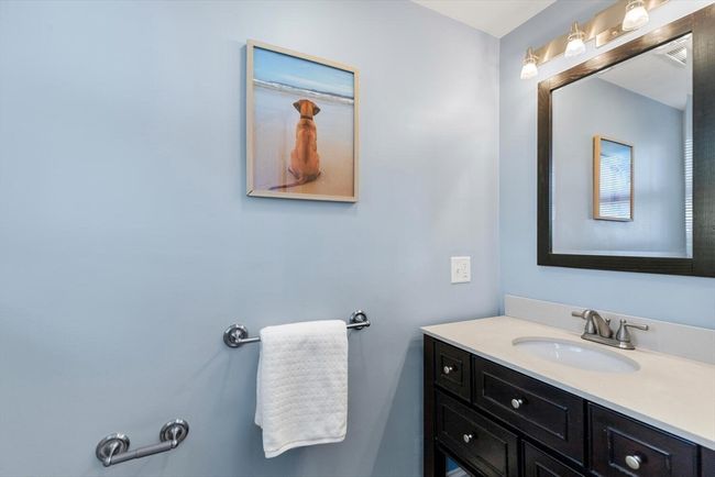 97 Mount Pleasant Ave, House other with 2 bedrooms, 2 bathrooms and 3 parking in Gloucester MA | Image 16