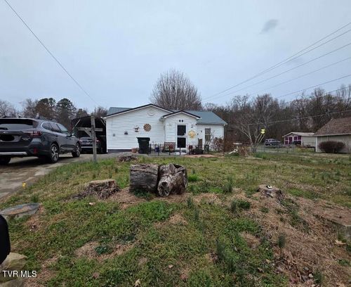 421 Juniper St, Greeneville, TN, 37745-5130 | Card Image