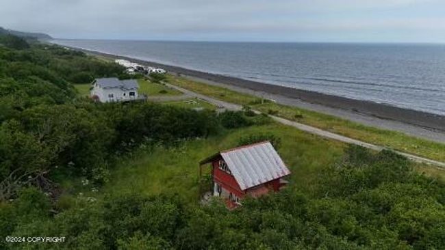 Beach and Cabin | Image 36