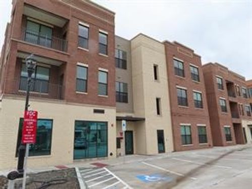 112 E Greenhill Ln, Fate, TX, 75087-3017 | Card Image