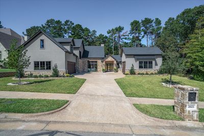 View of front facade featuring a front yard | Image 2