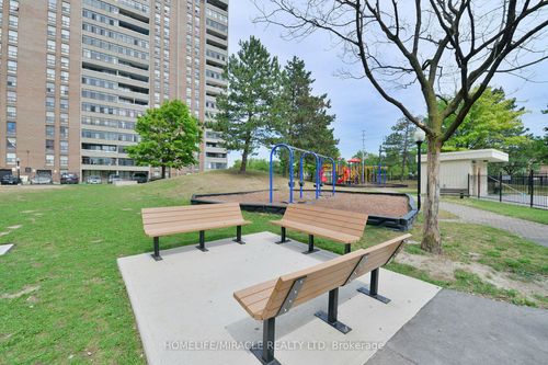 1703-15 Kensington Rd, Brampton, ON, L6T3W2 | Card Image