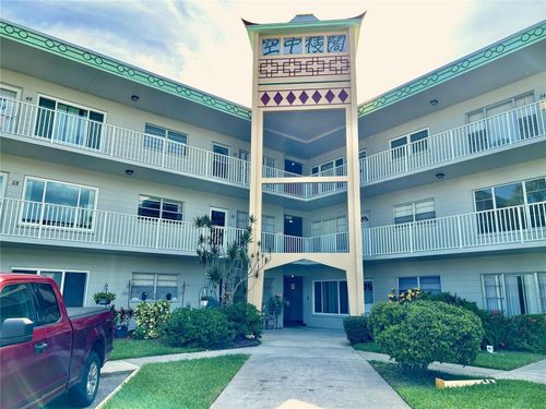 36-2070 World Parkway Blvd, CLEARWATER, FL, 33763-3646 | Card Image