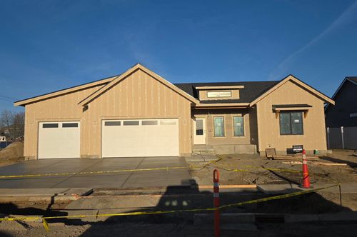 8622 N Molly St, Spokane, WA, 99208-6921 | Card Image