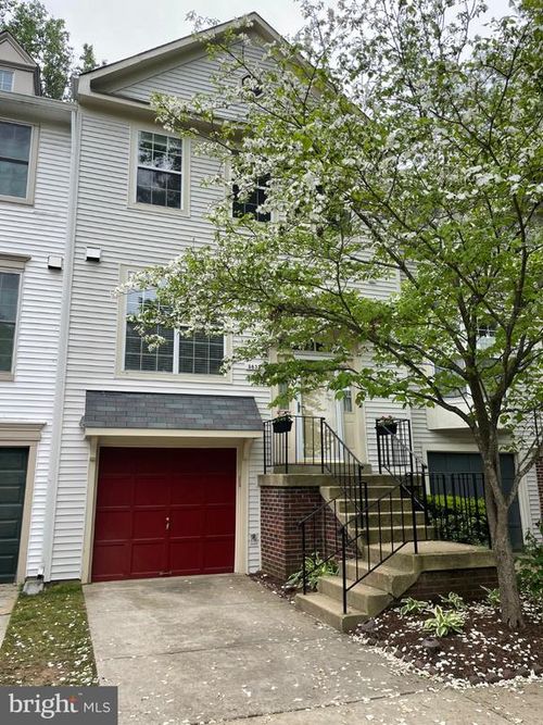 5833 Pin Oak Commons Ct, BURKE, VA, 22015-2841 | Card Image