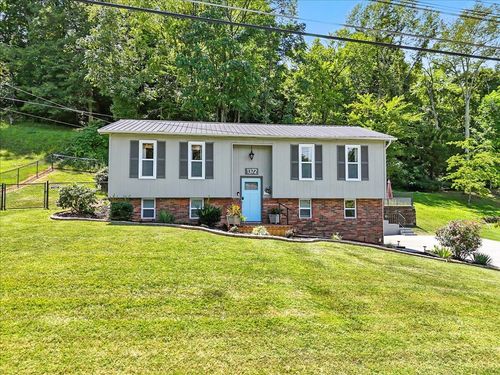 1372 E Jackson Cir, Morristown, TN, 37813-2510 | Card Image