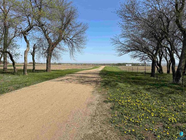 44415 Us Highway 18, House other with 3 bedrooms, 2 bathrooms and null parking in Freeman SD | Image 19