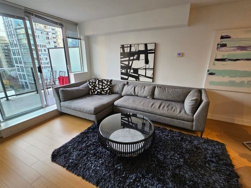 702-1325 Rolston St, Vancouver, BC, V6B0M2 | Card Image