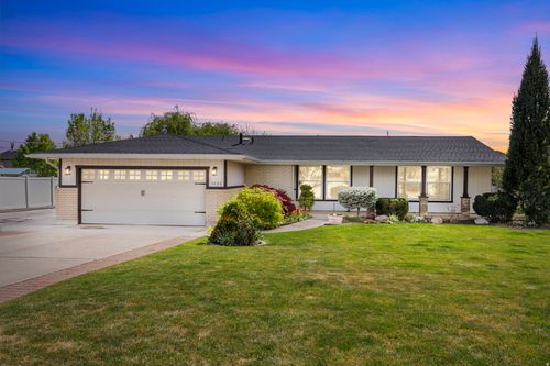 5725 W 9600 N, Highland, UT, 84003-9135 | Card Image