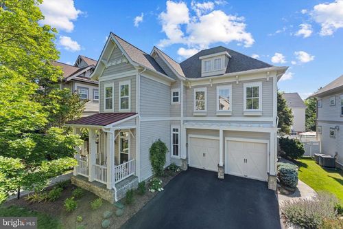 22826 Courtland Park Dr, BRAMBLETON, VA, 20148-5602 | Card Image