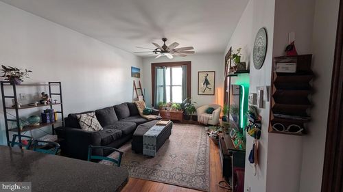 211 Gay Street, PHOENIXVILLE, PA, 19460 | Card Image