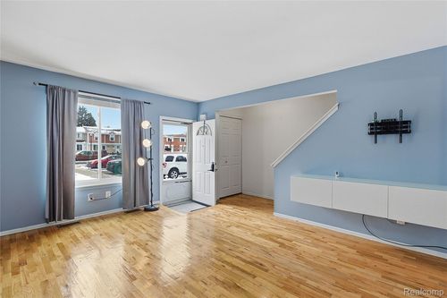 11427 Messmore, Utica, MI, 48317 | Card Image