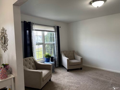 736 Grand Oak Dr, Temperance, MI, 48182-1390 | Card Image