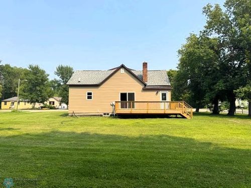 301 W Garfield Ave, Mahnomen, MN, 56557-4329 | Card Image