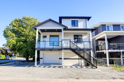 200 Phillips St, New Westminster, BC, V3M5P1 | Card Image