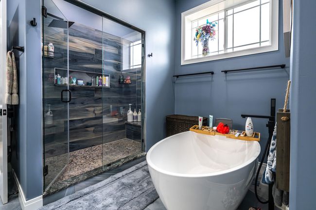 2578 Back Rd, House other with 4 bedrooms, 4 bathrooms and null parking in Burlington WI | Image 25