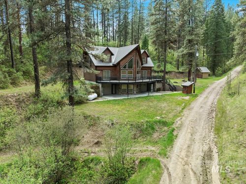 11 Forest Trl, Garden Valley, ID, 83622 | Card Image