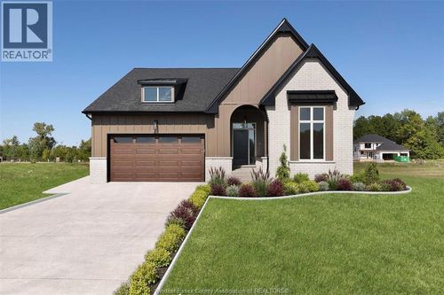 265 Charles Ave, Essex, ON, N8M0C6 | Card Image