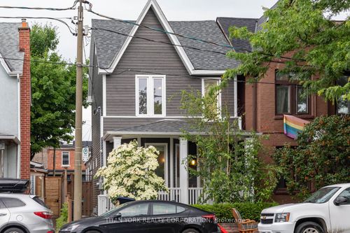 {{alt}} | Card Image