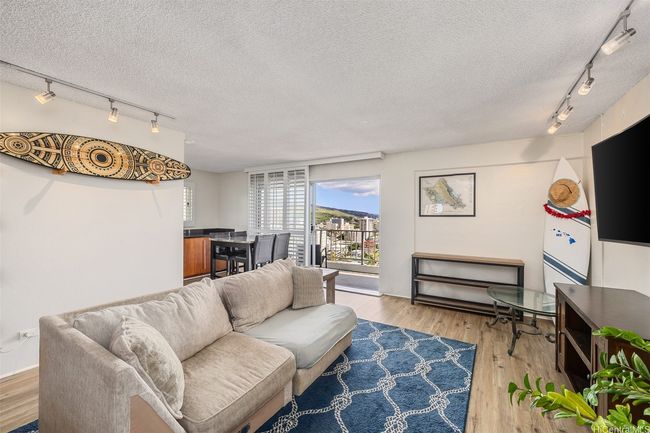PHA - 1111 Wilder Ave, Condo with 2 bedrooms, 2 bathrooms and 1 parking in Honolulu HI | Image 4