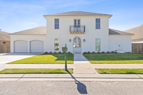 1044 The Lake Dr, Broussard, LA, 70518-6189 | Card Image