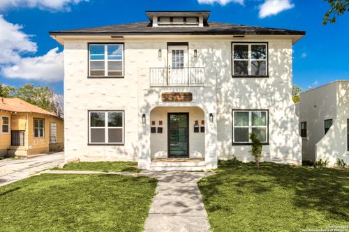 2011 Cincinnati Ave, San Antonio, TX, 78228-5300 | Card Image