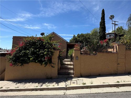 5026 Chester St, Los Angeles, CA, 90032-2852 | Card Image