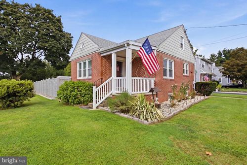 2 Myrtle Ave, RIDLEY PARK, PA, 19078-1535 | Card Image