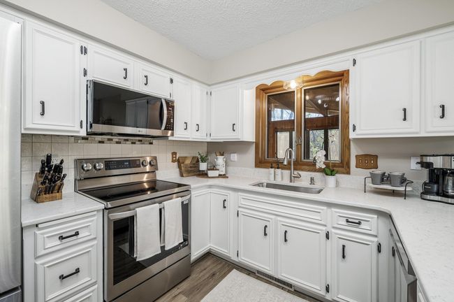 485 Mackubin Cir, House other with 4 bedrooms, 2 bathrooms and null parking in Shoreview MN | Image 12
