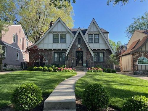 1287 W 71st Ter, Kansas City, MO, 64114-1237 | Card Image