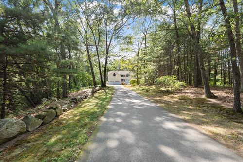 49 Brick Kiln Rd, Chelmsford, MA, 01824-3221 | Card Image