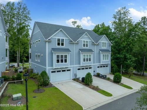 243 Sabal Pond Way, Castle Hayne, NC, 28429-6600 | Card Image