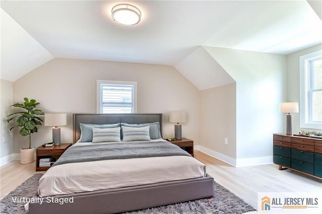 32 Campbell Ave, House other with 5 bedrooms, 3 bathrooms and null parking in Edison NJ | Image 6