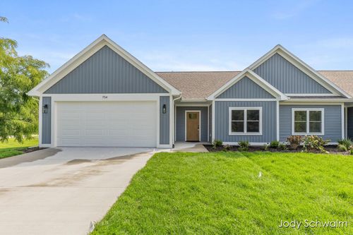 754 Noble Dr, Belding, MI, 48809-9102 | Card Image