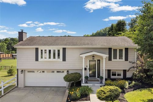 1351 Carnahan Rd, Banksville/Westwood, PA, 15220 | Card Image